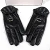 Lyxig designer Varumärkeshandskar för vinter- och höstmode Kvinnor Cashmere Mittens Glove Lovely Outdoor Sport Warm Winters Leather Glovess 3Style