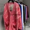 Aile Balencigs Tasarımcı Elastik Hoodies Erkek Versiyonu Sweaters Sweater Mousse Yüksek Eğik Mektup Gevşek Versiyon V Yastık TARTIGAN KABLI SWEATER F63Q HRRD