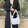 TOTES Yeni Kış Kadın Çanta Peluş Peluş Bayanlar Çanta Kürklü Düz Renkli Koltuk Çantaları Moda All Maç Kadın Omuz Çantası Kadın Tote Çantalar 240407