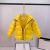 Baby Girls Enfants Designer Offs Vestes Down Manteaux Enfant Vestes d'hiver Garçons Fille avec badge blanc épais chaud vêtements d'extérieur enfants classiques Parkas Mode v8DP #