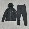 Mode Nouveaux hommes Sports Set Printemps et Automne Jogging Diverses couleurs Designer couche d'air coton à capuche manteau à fermeture éclair pull costume Running Casual