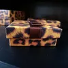 Enkla sju älskare Ring Box Leopard Printing Pedant Box Fashion Halsband Package Special Jewel Case Trend Earring Studs Box Rib172X