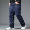 Męskie dżinsy męskie duże rozmiar czarne dżinsy 10xl duży wysoki talia luźne spodnie mąż plus luźne dżinsowe spodnie niebieskie męskie presty 23100