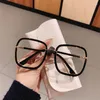 Güneş Gözlüğü Gözlük Anti-Blue Hafif Gözlük Kadın Marka Tasarımcısı Vintage gözlükler Kadın Açık Şeffaf Lens Kedi Gözü Gösteri