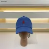 23SSデニム帽子ファッションコントラストステッカー男性用ロゴのキャスケットは、ボックスを含む女性のためのレーベルを完成させます。