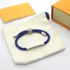 Bracciale regolabile in acciaio al titanio e cordoncino alla moda 4 colori per gli amanti con scatola regalo disponibile SL009 articolo275o