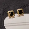 23SS Diseñador Pendientes de mujer Marca Stud Alta calidad Joyería de latón amarillo Moda Colgantes de oreja en relieve Incluyendo caja Elección de regalo