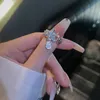 Luxury Silver Color Pearl Zircon Cluster Rings for Woman Vintage Sexig öppen fest Joint Ring Fashion Elegant smycken gåvor