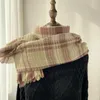 Sciarpe Donna Autunno Inverno Sciarpa Calda Morbida di Grandi Dimensioni Sciarpe Classiche Coperta Dell'involucro Dello Scialle Plaid Di Natale 2023 Cashmere