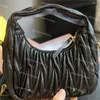 Miui torba Wander Matelasse Bag designer torba Crossbody Nappa skórzana poduszka hobo plażowa torebka torebka