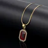 Red Lab Ruby Rectángulo GEM Colgante Bling Diamantes simulados Joyería de rubíes Collar chapado en oro amarillo de 18 quilates Cadena de hueso de serpiente 254G