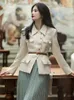 Tvådelad klänning 2023 Autumn Winter Fashion Designs Set Women Outfits Lapel Small Coats Pieces Croped Top Pleated Kirt Suits