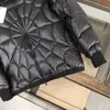 Down Down Jacket Boutique Designer Wysokiej jakości jesień i zima krótka swobodna kurtka z kapturem z pająkiem dla mężczyzn i kobiet modnych i ciepłych