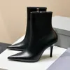 Häxa 110mm bootie svart röd kvinnors äkta läder spetsiga tår stilett heel ankel stövlar sida zip högklackade modestövlar lyxiga designer skor fabrikskor