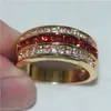 Cluster Ringe Herren Deluxe 10 Karat Gelbgold Princess-Schliff Granat Kristall Edelstein Band Ring Hochzeit für Männer Frauen Schmuck241C