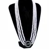 Gargantilha feminina Statement Pearl Chain Group Community 1946 The Incorporated Links Colares