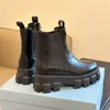 Botas de diseñador famosas Botas cortas gruesas para mujer Botines con punta redonda Botas de motociclista de invierno Botas de cuero Botas Martin Tacón bajo Zapatos planos de lujo de alta calidad