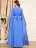 Etniska kläder Mellanöstern Dubai Kvinnor Långärmad Abaya klänningar Muslimsk mantel Applique V Neck Turkish med Belt Vestidos