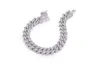 Chains Dernières VV de haute qualité Moisanite Diamond 925 Bijoux en argent 8 mm Longueur 20 pouces Collier Cuban Link pour femmes