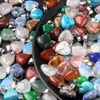 Naszyjniki wiszące 50pcs 13 mm naturalny kamień kryształowe mini serce urok opal różany kwarc agat jadeitowy wisiorki do biżuterii