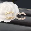 Collar de diseñador Letra doble Collar colgante de diamantes Diseñador Mujer Gargantilla Regalo de boda Chapado en oro de 18 quilates Joyería de diseño de alto sentido