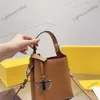 Mode hink axelpåsar lyxdesigner för kvinnor crossbody väska läder handväskor shopping plånbok ny höst- och vintermodeller 230927