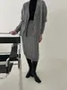 Damen-Trainingsanzüge, koreanischer Herbst- und Winter-Pulloverrock im faulen Stil, zweiteiliger, gebratener Teig, verdreht Textur, lockerer Langarm-Strickanzug