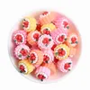 Decorative Figurines 5 Pcs Simulation Mini Cream Strawberry Small Cake Kawaii Resin Fake Dessert Doll House Decoration Phone Case