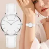 Hannah Martin Casual Ladies Watch avec bracelet en cuir étanche Femmes Watchs Silver Quartz Tire de poigne