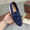 Designer Heren Dames Loafers Schoenen Loro Slippers Zomer Suede Casual schoen Zwart Bruin Blauw Rood Wandelschoenen Charms Outdoor Runner Sneaker Maat 36-45