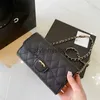 Cross-Body-Designer-Handtaschen-Tasche, niedliche lange Null-Geldbörsen-Tasche, Kettenriemen, einzelne Schulter-Crossbody-Tasche, tragbare kleine quadratische Taschen, stilvolle Taschen