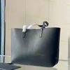 Luksusowy projektant sklepu pachowego torby sprzęgła kobiety męskie ciałek o wysokiej pojemności torby na ramię moda dama skórzana skórzana bagaż w torba plażowa torba na zakupy