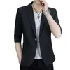 Abiti da uomo 2023 Estate Tinta unita Cappotti sottili Coreano Abito slim fit Blazer Casual Manica media Piccolo Capispalla per giovani Top Giubbotti