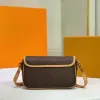 5A Marka Lüks Tasarımcı Çantalar Vintage Küçük Altın Fasulye Under Equil Bag 2022 Kadın Moda Retro Tarzı Bir Omuz Çantaları Crossbody Çantalar Baskılı Renk Çantası