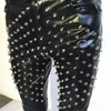 Black Pu Leather Pants Tide Rivet Slim Leather Trousers Bar Male Singer Rock Drum Dancer Stage Costume nattklubb DJ Singer Punk DA2403