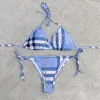 Bikinis Womens 2023ss Swimsuits Zestaw plaży kąpiel Dwuczęściowy zestaw luksusowe bikini wiatrowe stroje kąpielowe Chic Nowe kobiece klasyczne stroje kąpielowe