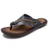 Sandaler män sommarskor strand märke casual flip flops läder sneakers tofflor size38-46