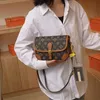 Bag2023 Новая женская классическая универсальная с принтом маленькая квадратная модная трендовая сумка через плечо на одно плечо для женщин Инвентарь 399