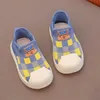 새로운 어린이의 첫 유아용 아기 메쉬 소프트 싱글 유아 신발 한 손가락 니트 양말과 유아를위한 신발