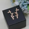 23SS dingle ljuskrona smycken örhängen för kvinnor diamant inlagt tre fjärilar hängande örhänge inklusive varumärkesbröllop gåva