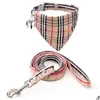 Hundehalsbänder, Leinen, Leinenhalsband-Set – 2er-Pack, Stickerei, Pfotenabdrücke, Plaid und Bandana mit Glöckchen, verstellbar, für Hunde und Katzen im Freien, Dr. Dhfq6