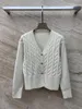 Kvinnors tröjor 2023 Autumn and Winter Stylesearly V-hals Twist Knit Cardigan tröja tredimensionellt vävmönster