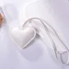 Porte-clés Mode PU Cuir Coeur Sac Pendentif Délicat Amour Sac À Main Ornement Accessoires Mignons Pour Fille Amis Cadeau D'anniversaire En Gros