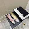 Sapatos de desenhista Paris Marca Preto Ballet Flats Sapatos Mulheres Primavera Acolchoado Couro Genuíno Deslizamento em Bailarina Luxo Rodada Toe Senhoras HJ2G DFNS