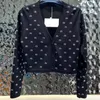 2023 رسالة الربيع A Cardigan Women Women Sweater V أزياء الرقبة على غرار الطراز الطويل على الطراز