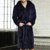 Mode décontracté hommes peignoirs flanelle Robe col en V à manches longues Couple hommes femme Robe en peluche châle Kimono chaud mâle peignoir Coat2628