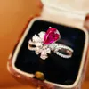 Cluster Ringe 925 Sterling Silber Mode Simulation Taube Blut Rot Edelstein Ring Bankett Hochzeit Cocktail Ball Zubehör Geschenk