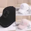 2020 Ny bokstav C Kvinnor Baseball Cap Kvinnlig solid utomhusjusterbar broderad Autumn Winter Hats Summer Sunhat Peaked Caps J121184s