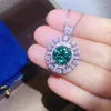 Chaînes 5CT Vert Moissanite Diamant Pendentif Bright Cut Femme Bijoux De Luxe 925 Collier En Argent Sterling Mariée Être Engagé Mariage Cadeau