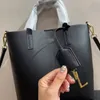 High Quality Shopping Bucket Bag Designer Bag Luxurys Handbags Shiny Leather Bucket Bags Women Fashion Cross Body Beach Shoulder Bags Tote Black White Wallet Purse